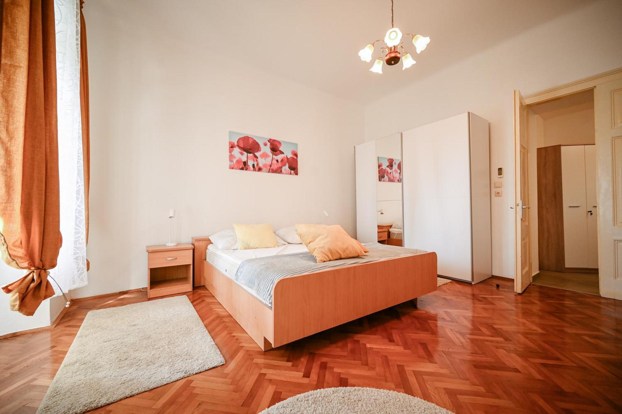 Seafront Apartment *